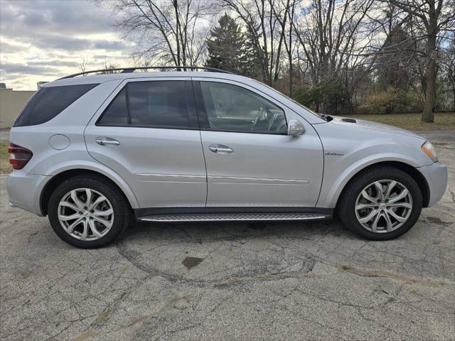 used 2007 Mercedes-Benz M-Class car, priced at $9,999