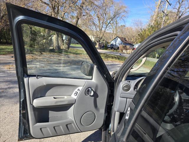 used 2006 Jeep Liberty car, priced at $2,999