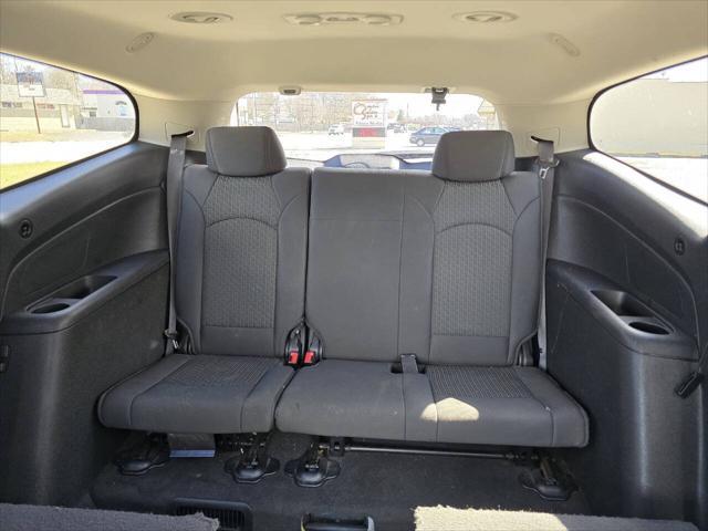used 2009 Chevrolet Traverse car, priced at $4,999