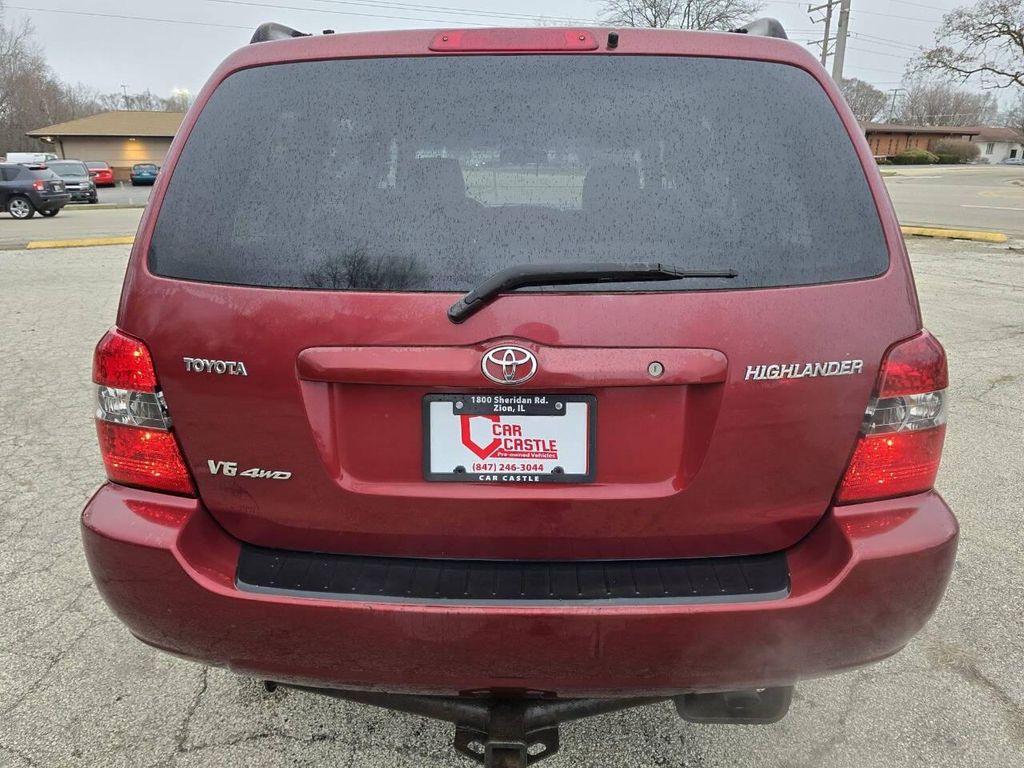used 2005 Toyota Highlander car, priced at $2,499