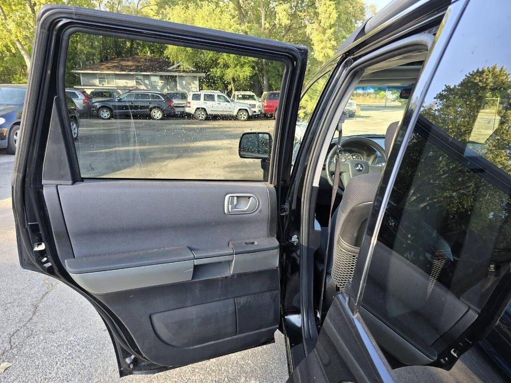 used 2004 Mitsubishi Endeavor car, priced at $2,999