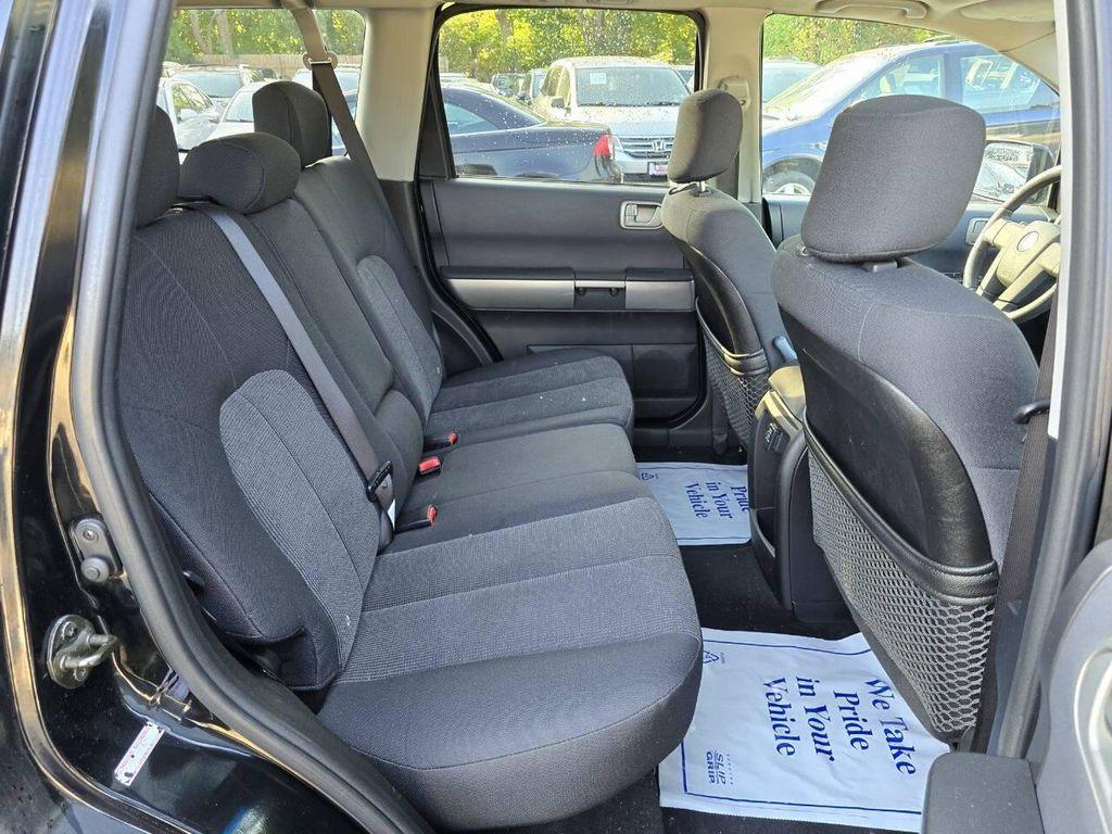 used 2004 Mitsubishi Endeavor car, priced at $2,999