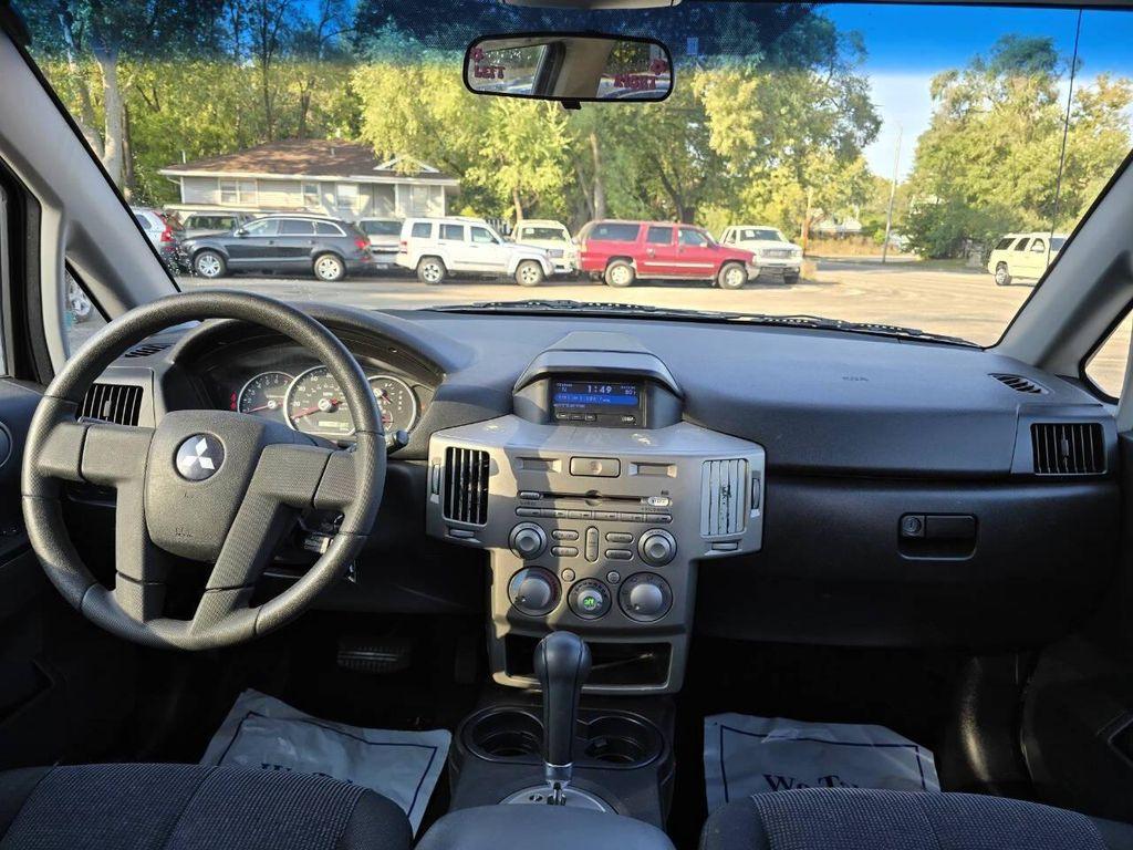 used 2004 Mitsubishi Endeavor car, priced at $2,999