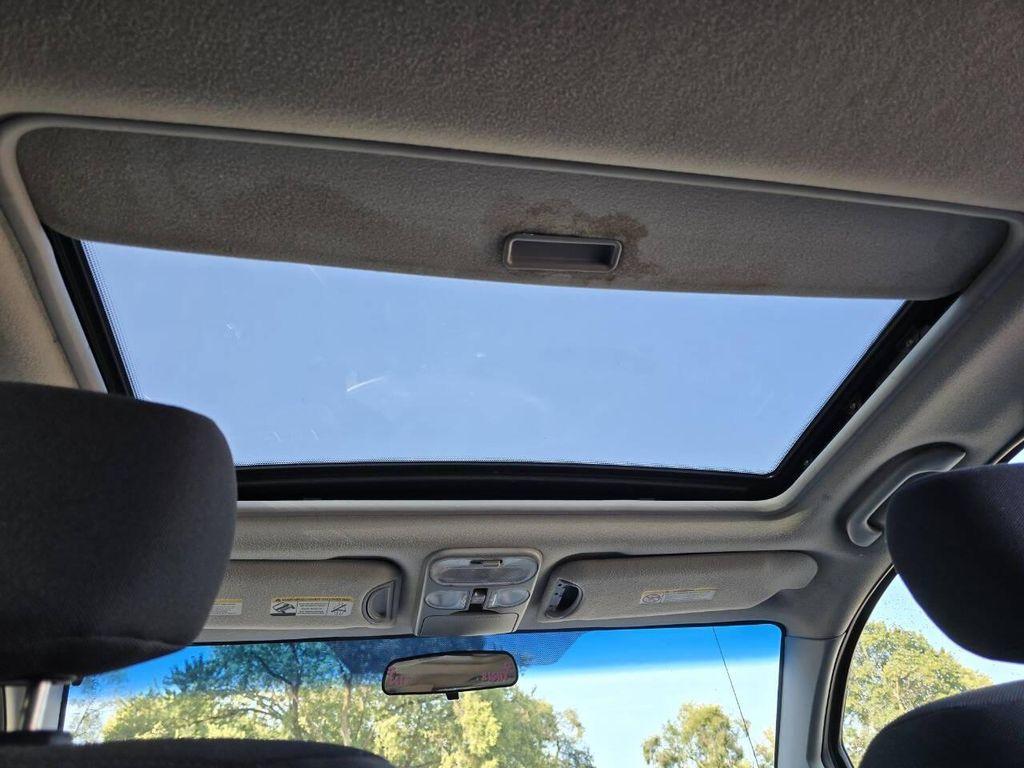 used 2004 Mitsubishi Endeavor car, priced at $2,999