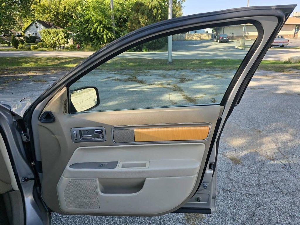 used 2009 Lincoln MKZ car, priced at $2,999