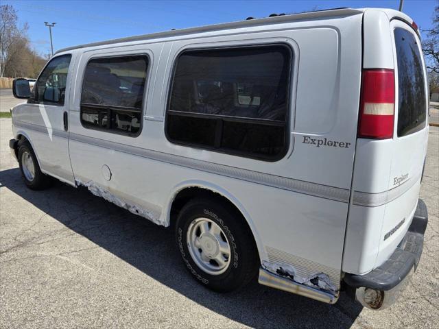 used 2004 GMC Savana 1500 car, priced at $2,999