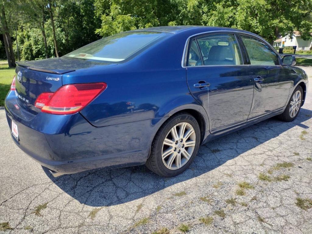 used 2006 Toyota Avalon car, priced at $2,999