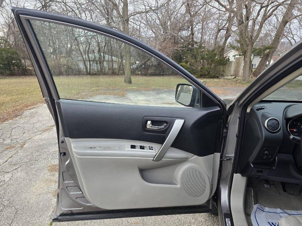 used 2010 Nissan Rogue car, priced at $3,999