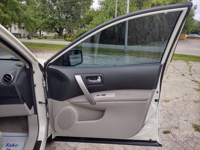 used 2009 Nissan Rogue car, priced at $3,999