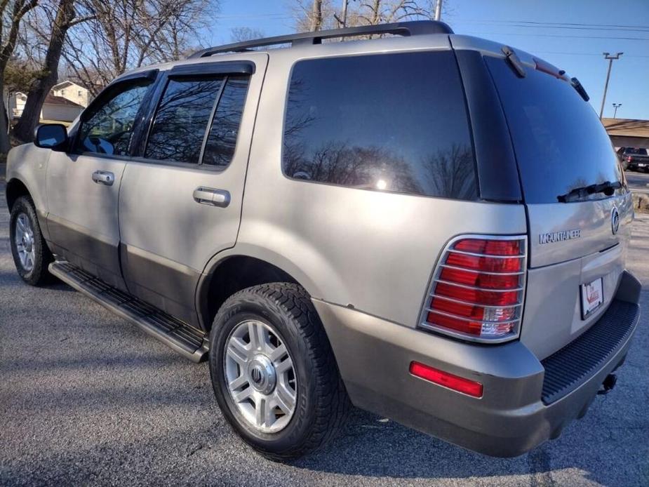 used 2004 Mercury Mountaineer car, priced at $2,999