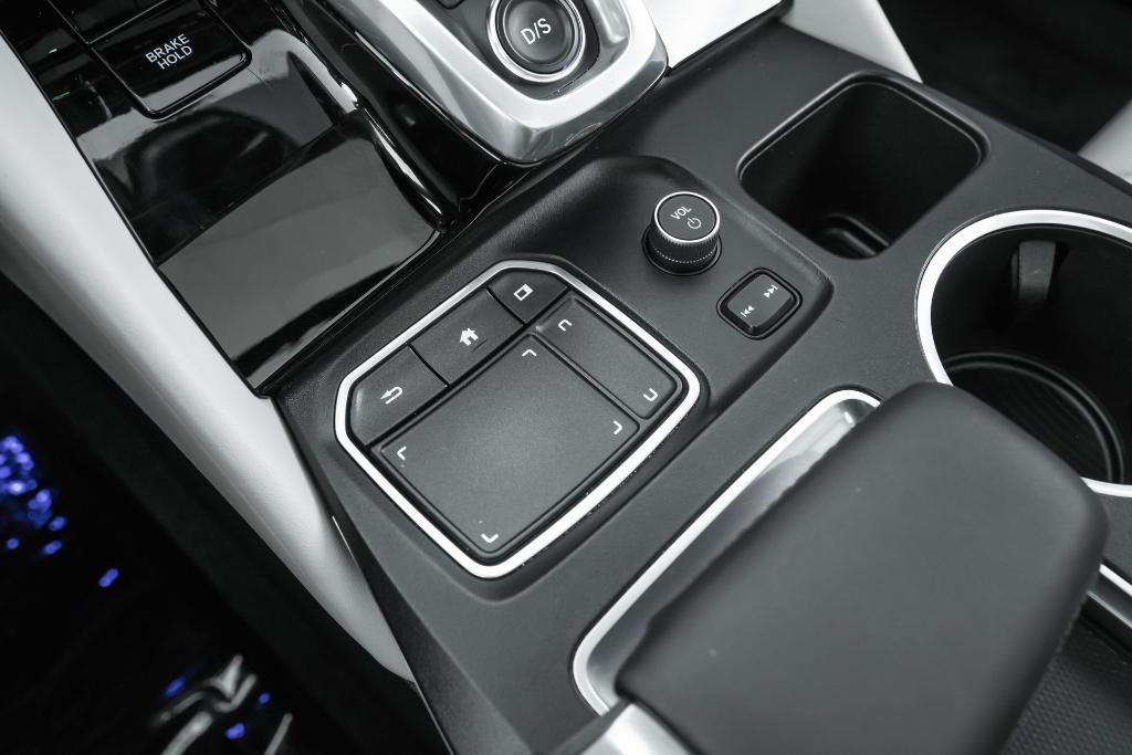 used 2022 Acura MDX car, priced at $38,532