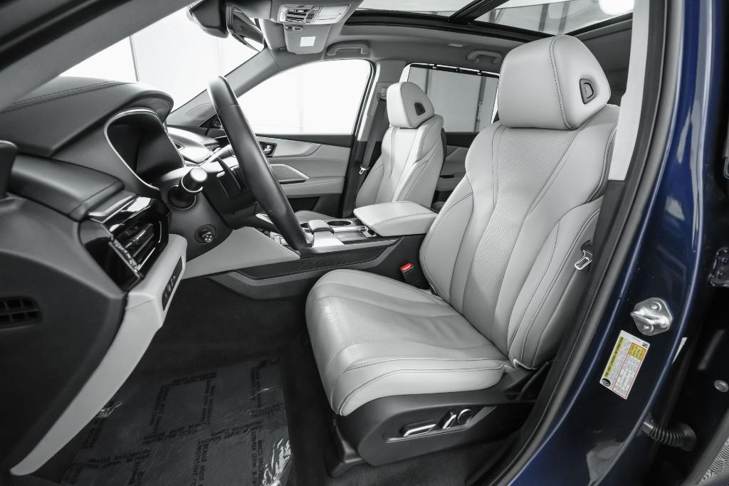 used 2022 Acura MDX car, priced at $38,532