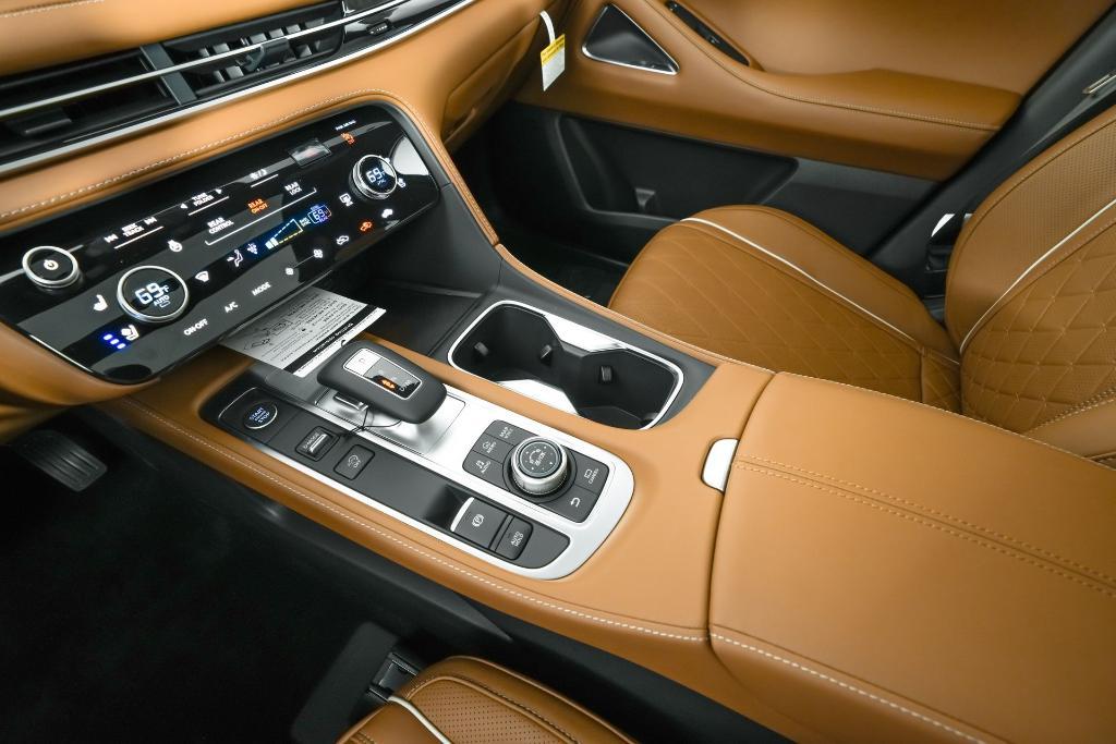 new 2025 INFINITI QX60 car, priced at $68,050