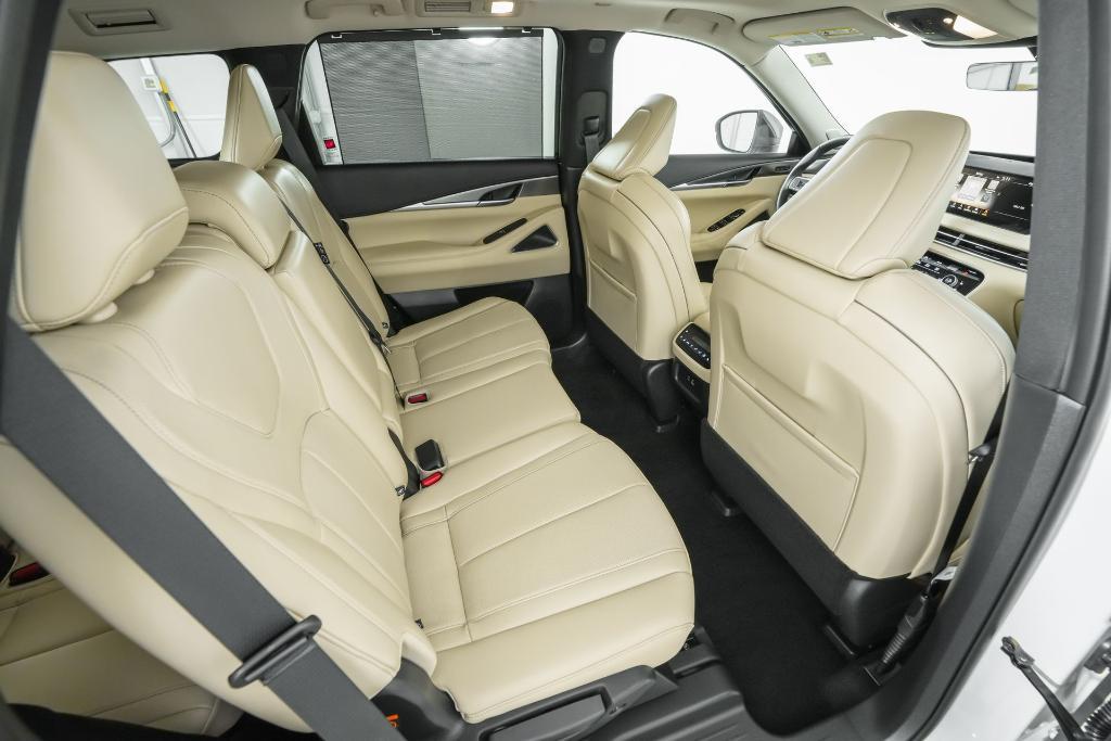 new 2025 INFINITI QX60 car, priced at $60,580