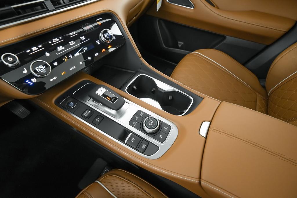 new 2025 INFINITI QX60 car, priced at $68,050