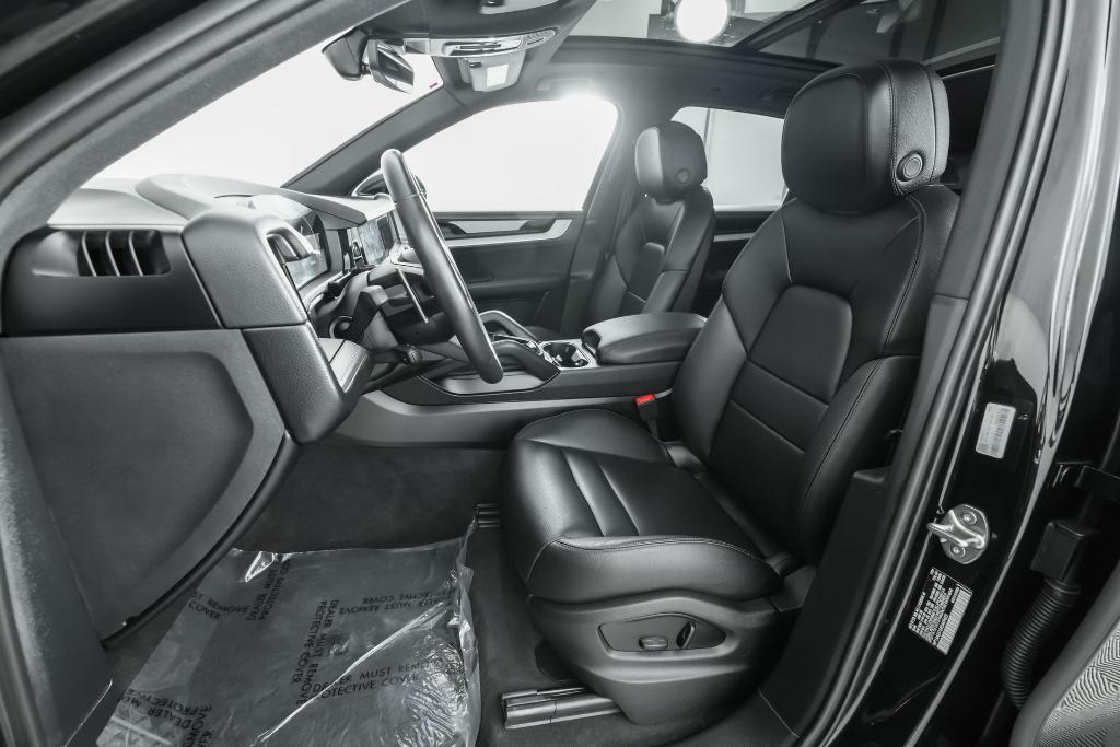 used 2024 Porsche Cayenne car, priced at $86,694