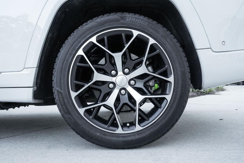 used 2022 Jeep Grand Cherokee 4xe car, priced at $35,503