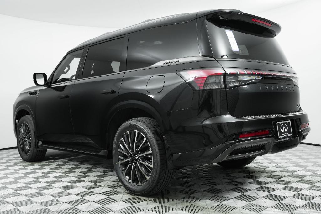 new 2025 INFINITI QX80 car, priced at $113,880