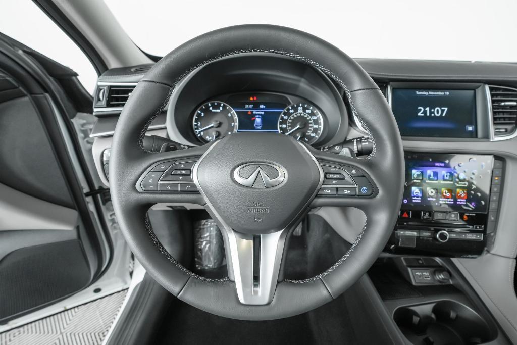 new 2025 INFINITI QX50 car, priced at $45,270