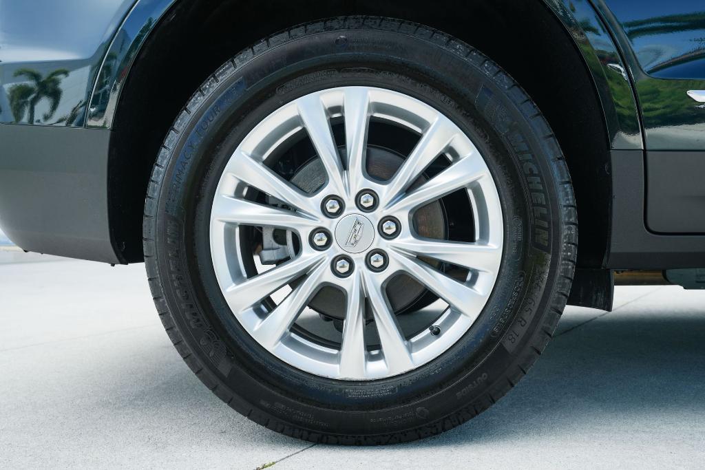 used 2025 Cadillac XT5 car, priced at $41,200