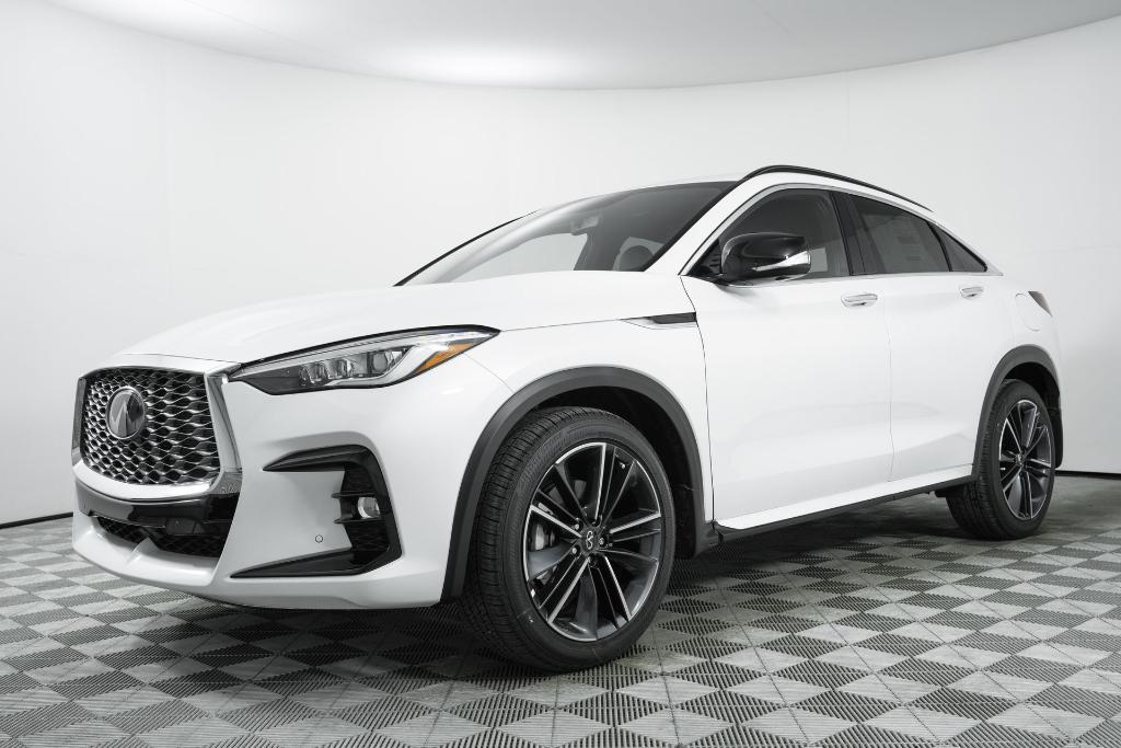 new 2025 INFINITI QX55 car, priced at $61,740