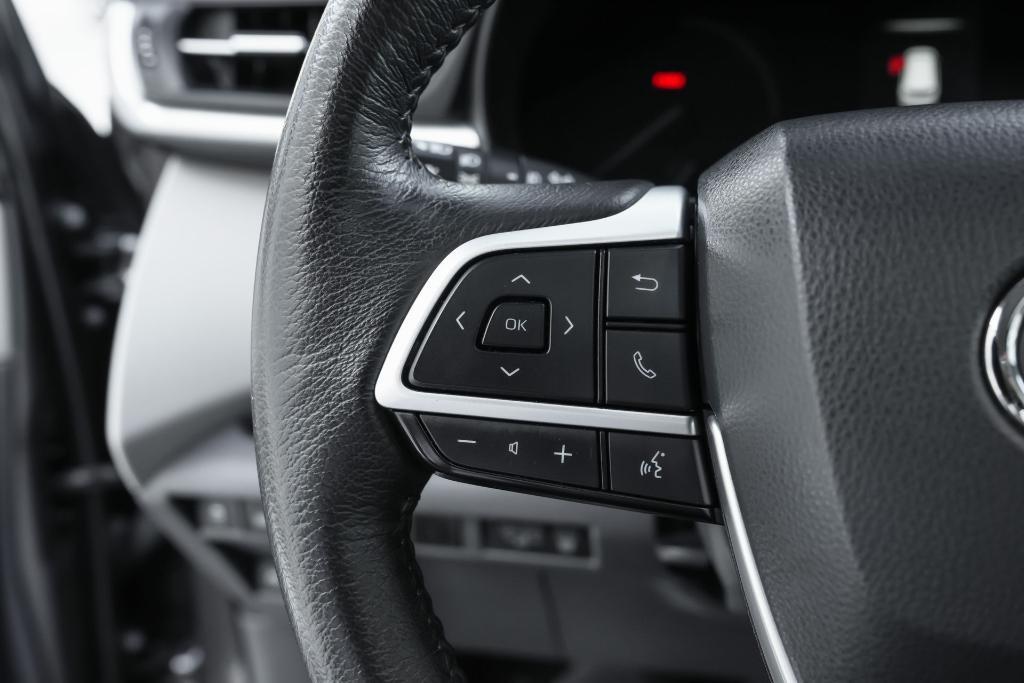 used 2023 Toyota Sienna car, priced at $34,640