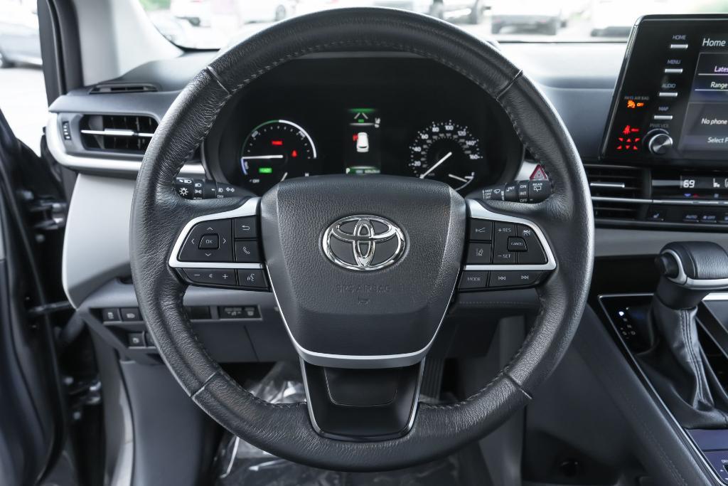 used 2023 Toyota Sienna car, priced at $34,640