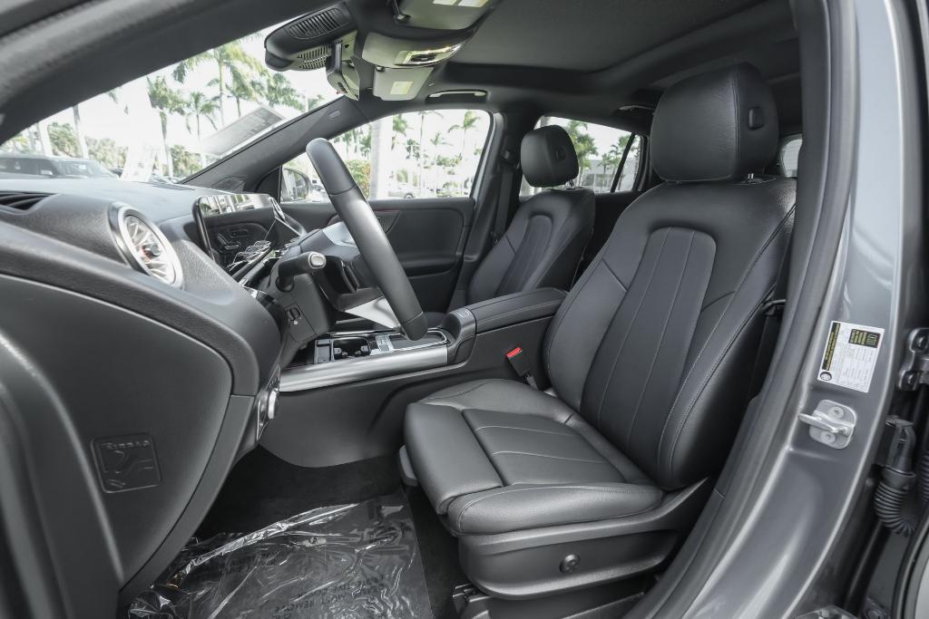 used 2025 Mercedes-Benz GLA 250 car, priced at $40,553