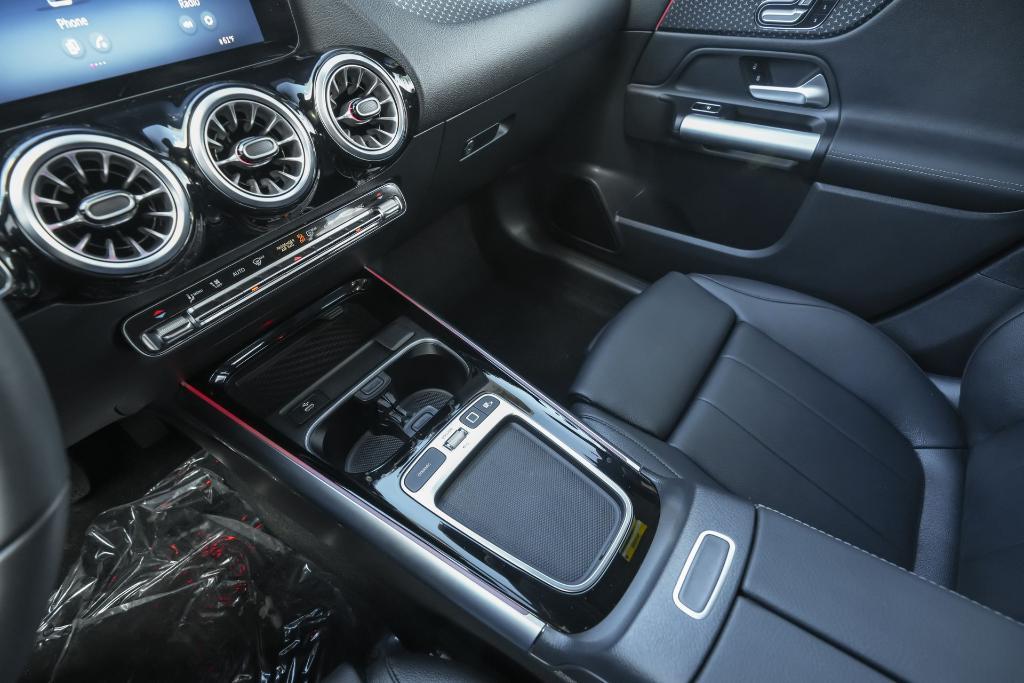 used 2025 Mercedes-Benz GLA 250 car, priced at $40,553