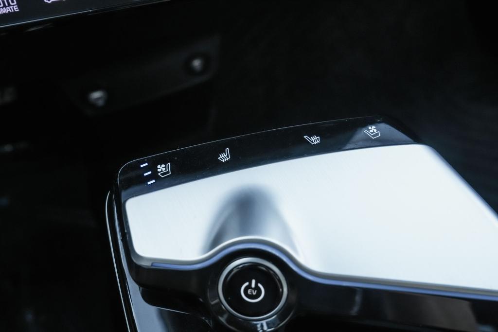 used 2023 Kia EV6 car, priced at $24,972