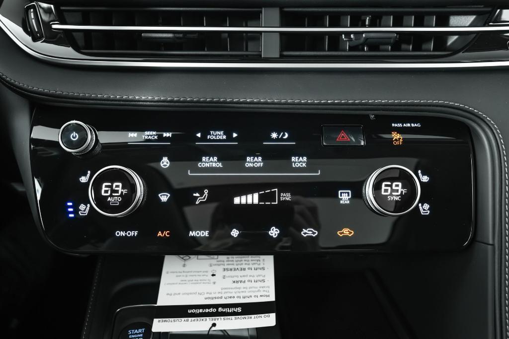 new 2025 INFINITI QX60 car, priced at $59,580