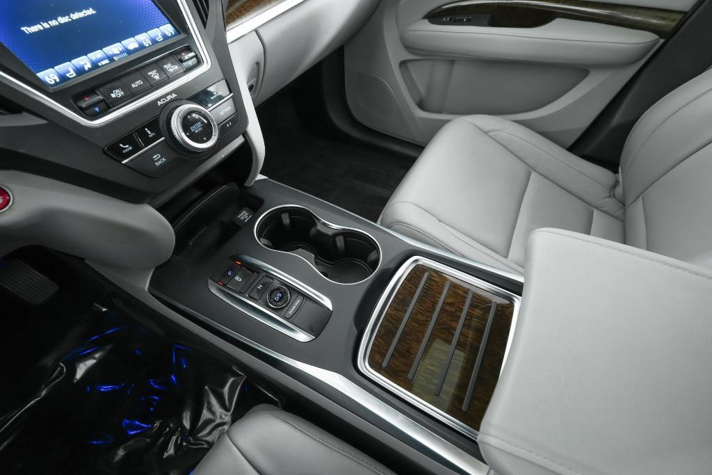 used 2018 Acura MDX car, priced at $18,156