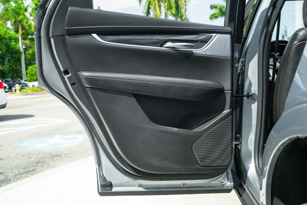 used 2025 Cadillac XT5 car, priced at $44,367