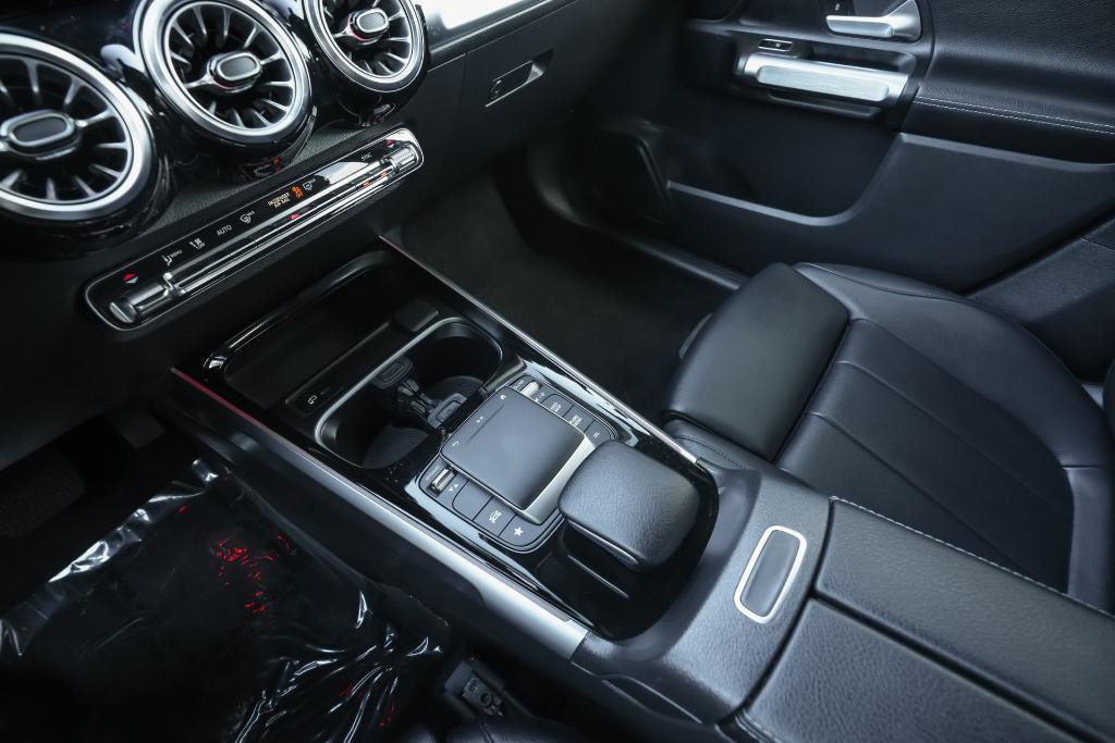 used 2023 Mercedes-Benz GLB 250 car, priced at $29,315