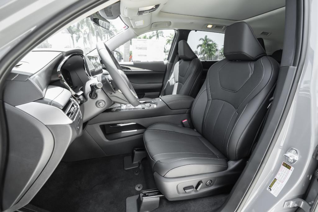 new 2026 INFINITI QX60 car, priced at $57,038