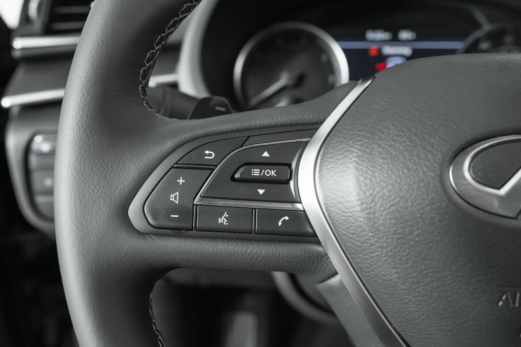 new 2025 INFINITI QX55 car, priced at $51,585