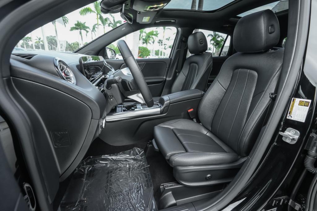 used 2025 Mercedes-Benz GLA 250 car, priced at $38,391