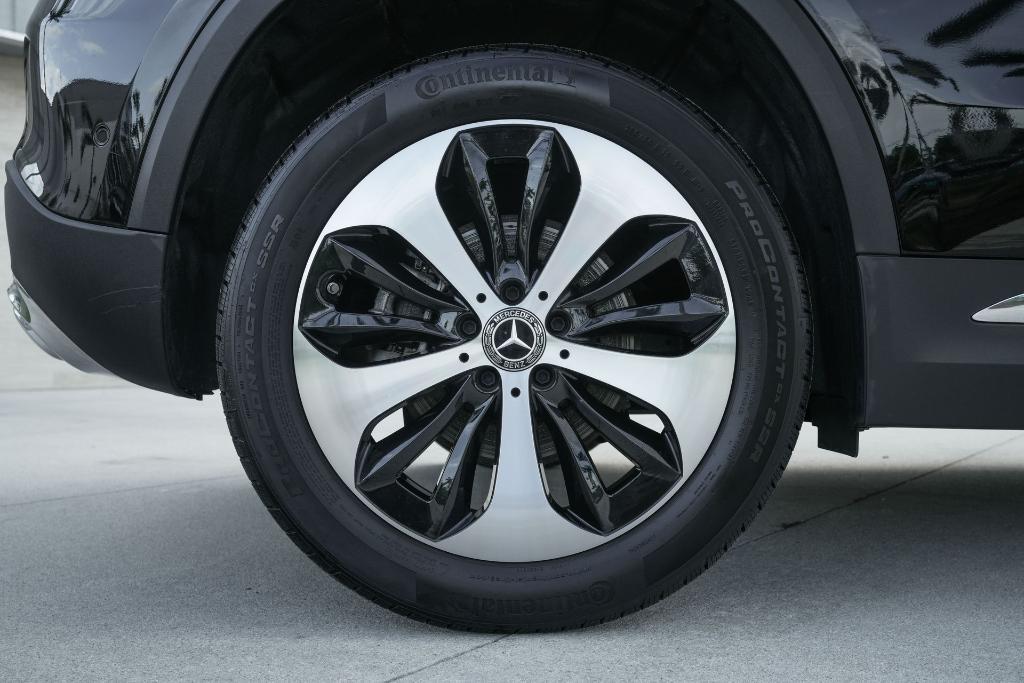 used 2025 Mercedes-Benz GLA 250 car, priced at $38,391
