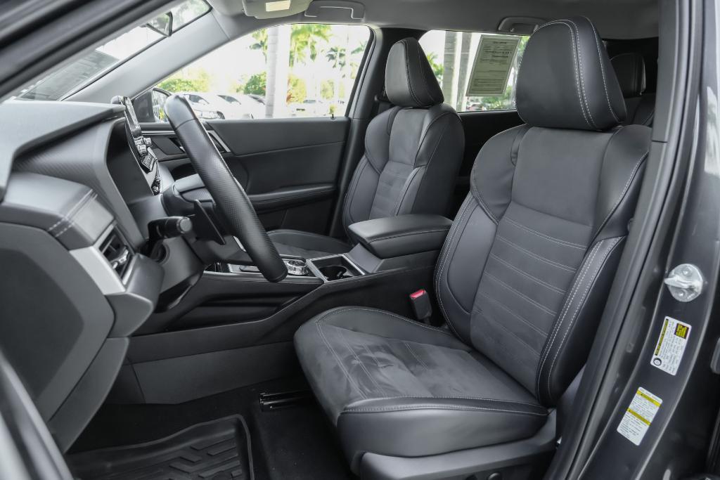 used 2024 Mitsubishi Outlander car, priced at $22,248