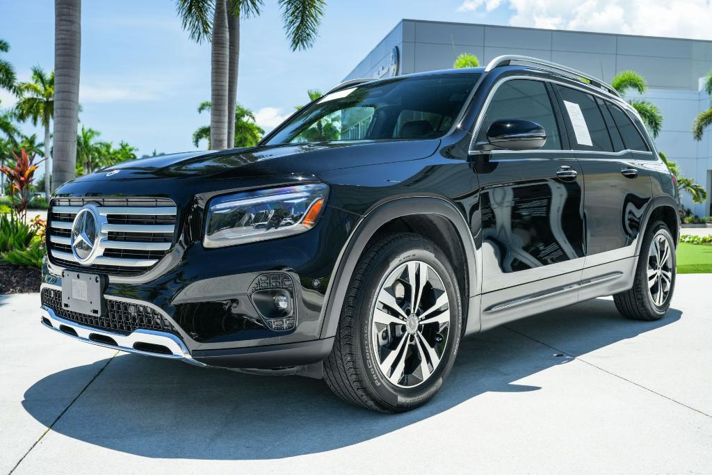 used 2025 Mercedes-Benz GLB 250 car, priced at $37,918