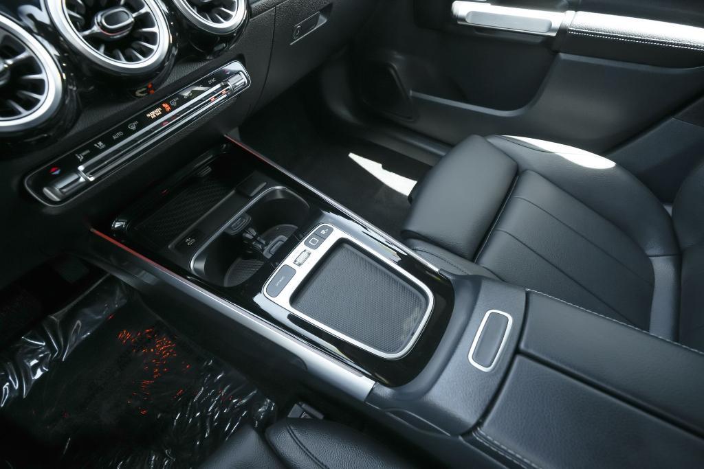 used 2025 Mercedes-Benz GLB 250 car, priced at $37,918