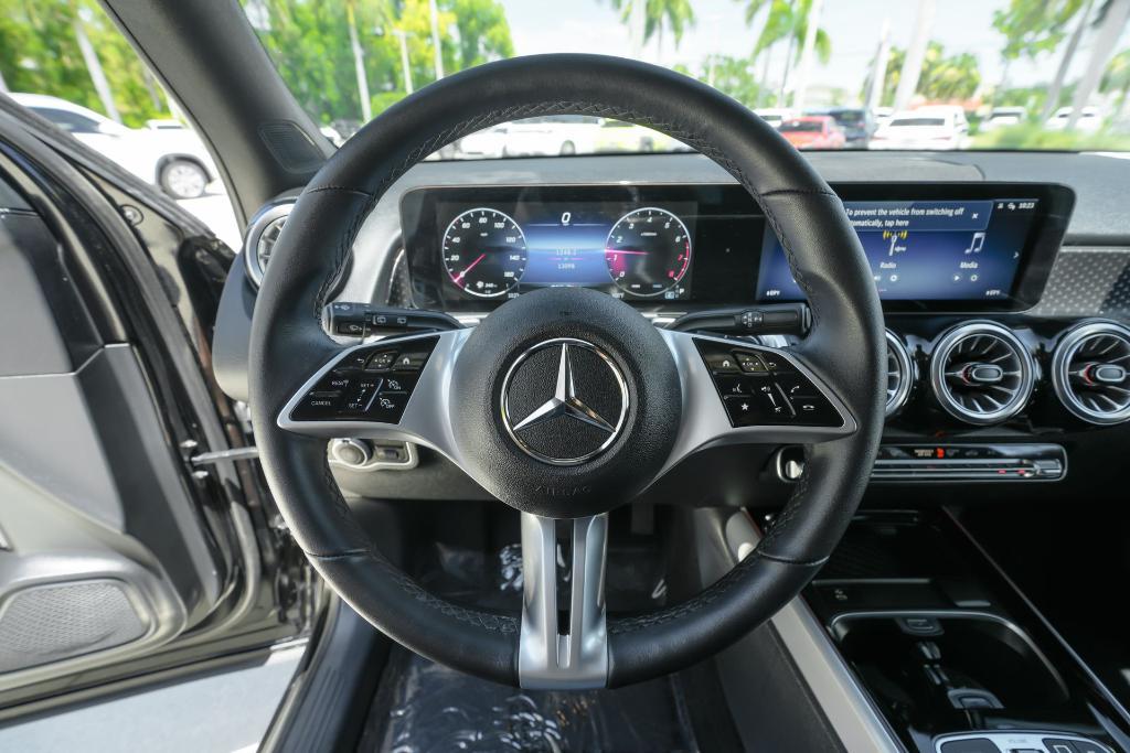 used 2025 Mercedes-Benz GLB 250 car, priced at $37,918