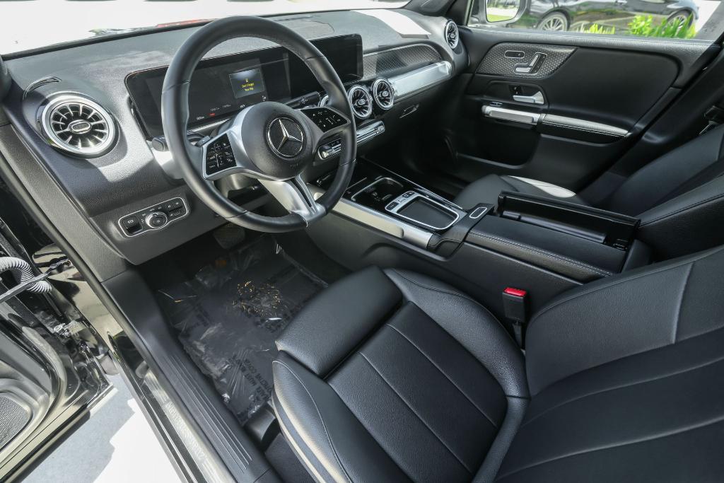 used 2025 Mercedes-Benz GLB 250 car, priced at $37,918