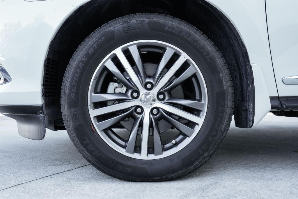 used 2019 INFINITI QX60 car, priced at $20,000