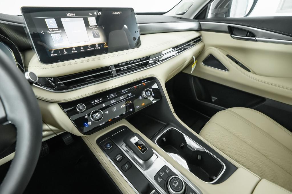 new 2025 INFINITI QX60 car, priced at $57,580