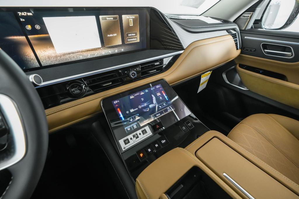 new 2025 INFINITI QX80 car, priced at $108,710