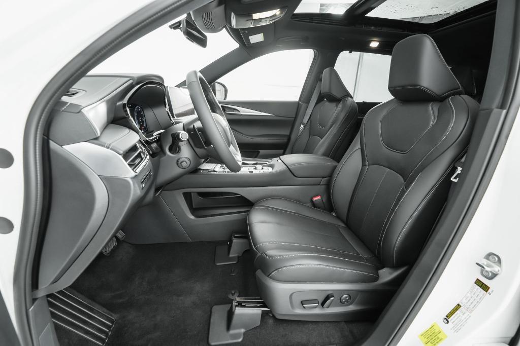 used 2025 INFINITI QX60 car, priced at $49,754