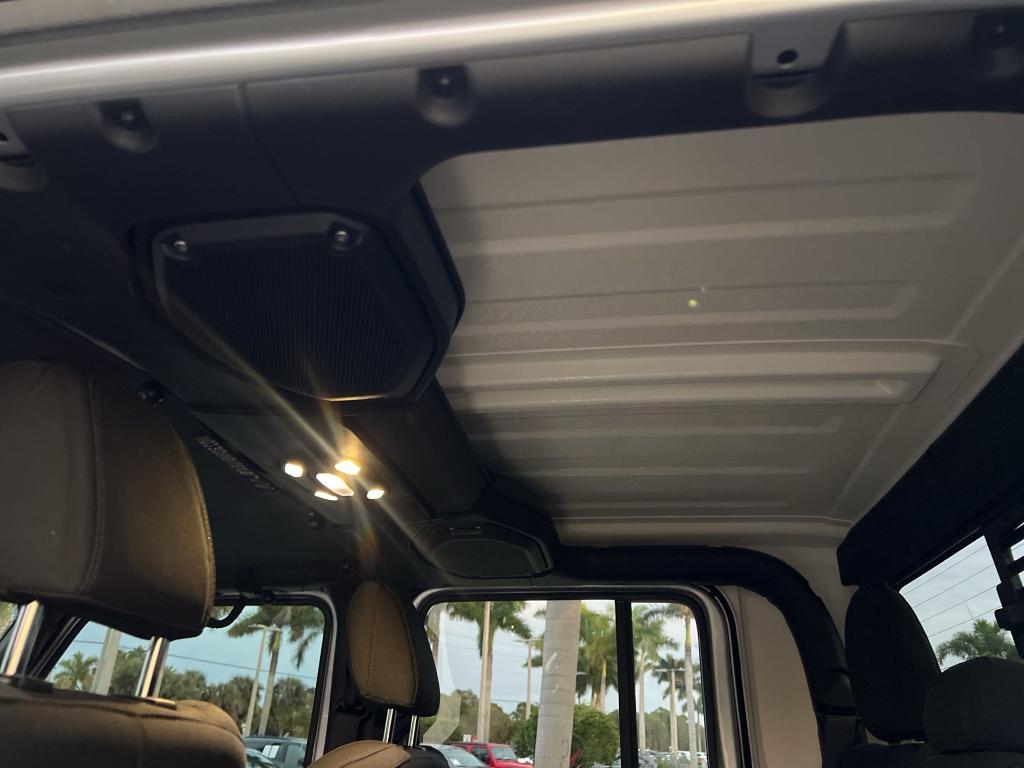 used 2022 Jeep Gladiator car, priced at $33,995