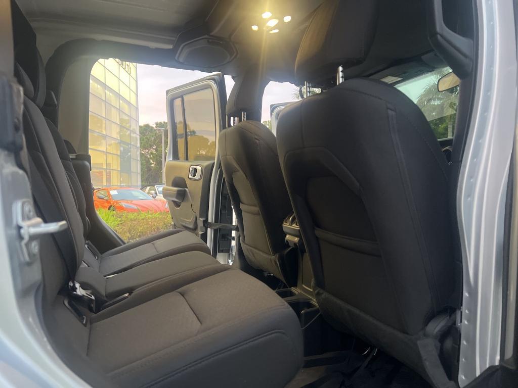 used 2022 Jeep Gladiator car, priced at $33,995