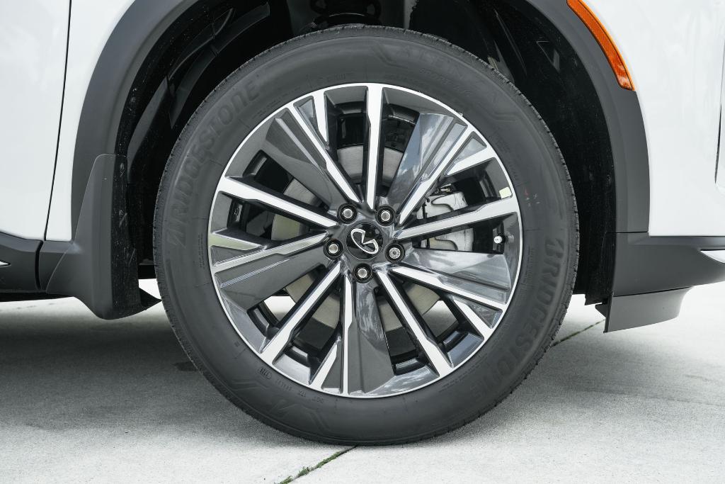 new 2026 INFINITI QX60 car, priced at $60,245